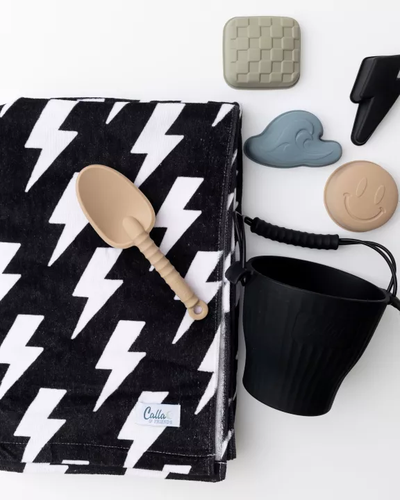 The Kenzie Beach Towel - BOLT