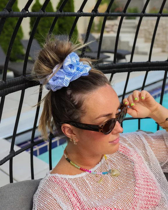 POOLSIDE SATIN JUMBO SCRUNCHIE