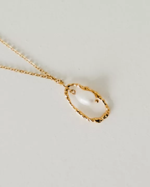 Drop Pearl Open Circle Pendant Necklace - WATERPROOF