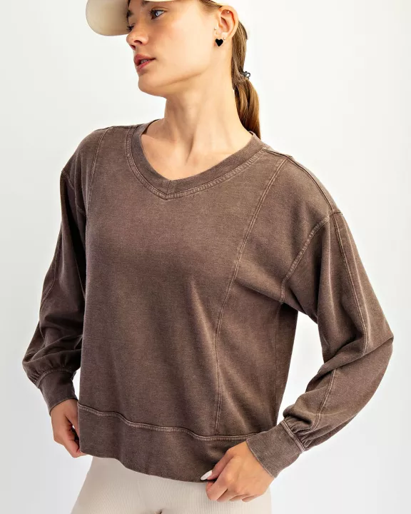 MINERAL WASHED COTTON V-NECK TOP