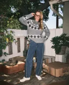 AJT5339 	 KNITTED CREW NECK PULLOVER IN ABSTRACT PRINT IN MULTI