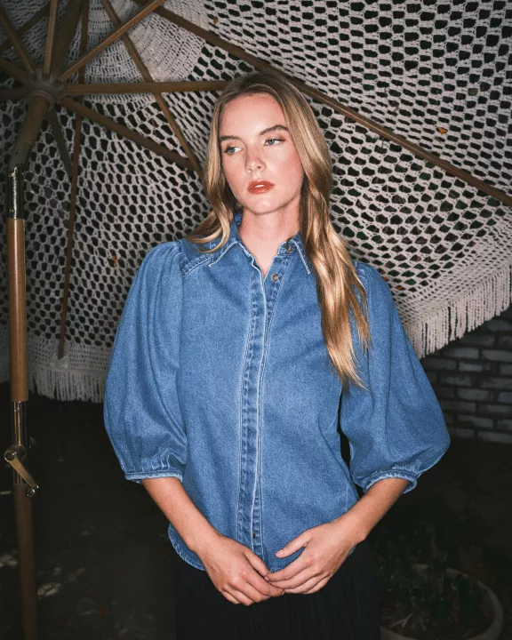 AJT5411 PUFF SLEEVE DENIM BLOUSE