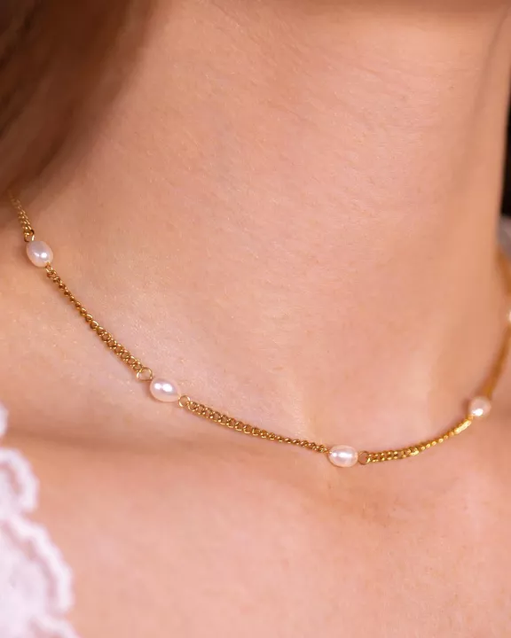 Clove Necklace