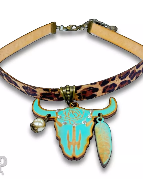 Steer head choker with Austrian crystals