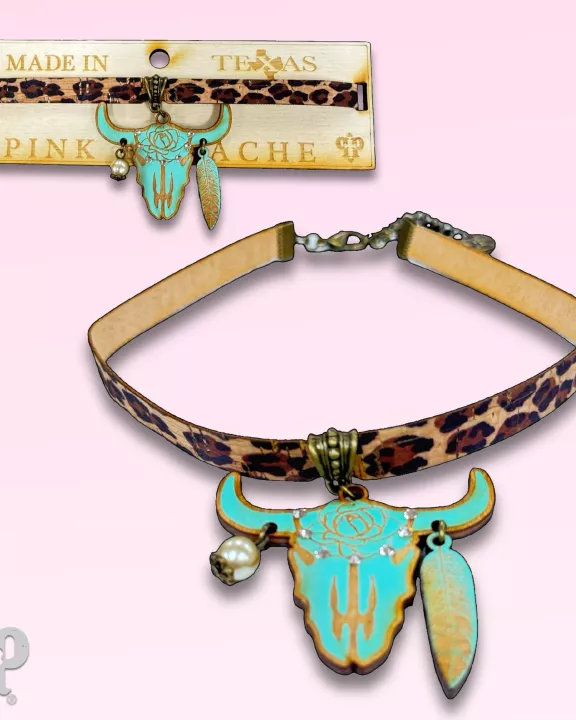 Steer head choker with Austrian crystals