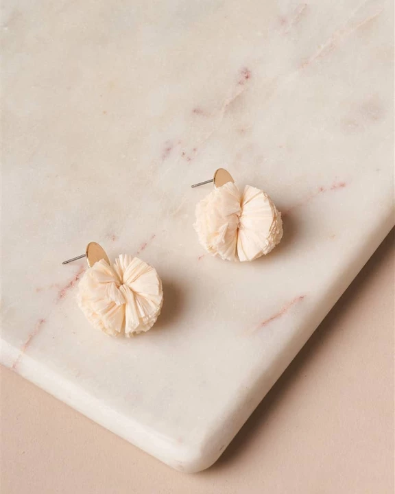 Ivory Raffia Pom Pom Earrings /1 Pair