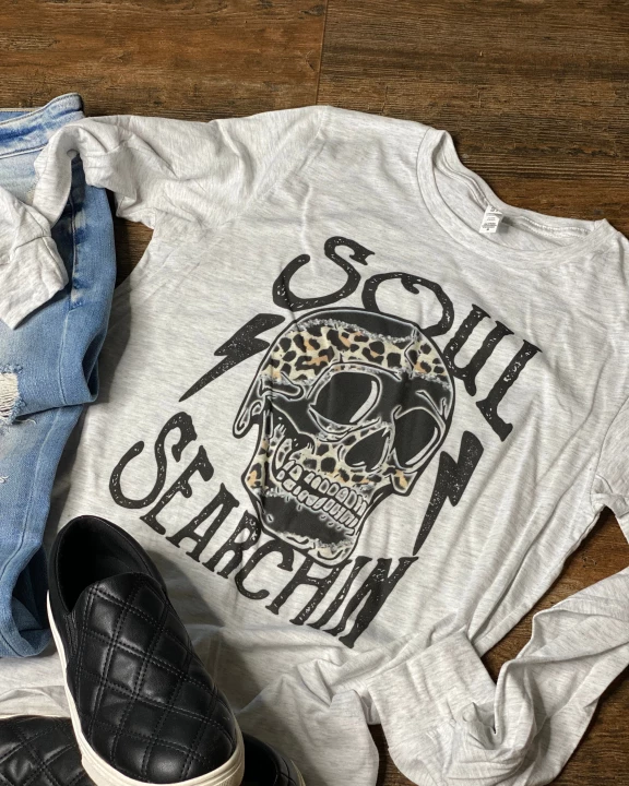 Soul Searchinβ Graphic Tee