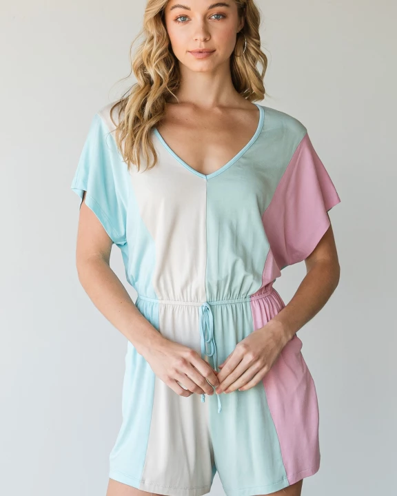 SHORT SLEEVE COLOR BLOCK ROMPER