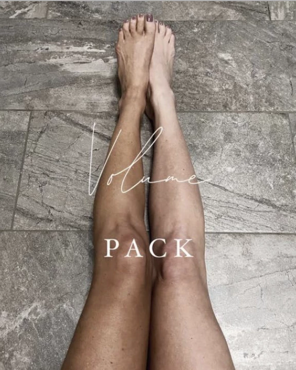 MoonGLO Dark Self Tanning Mousse - Volume 24 Pack