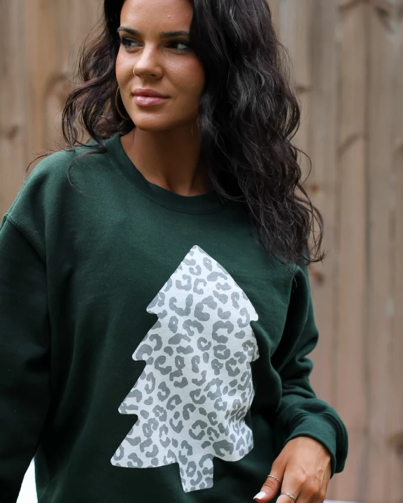 Snow Leopard Tree | Forest Green | Sweatshirt