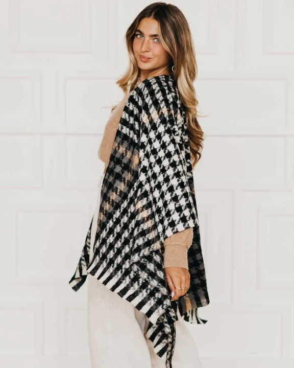 Shayla Houndstooth Shawl