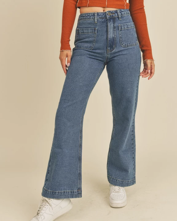 Patched Pocket Wide Leg Jean
