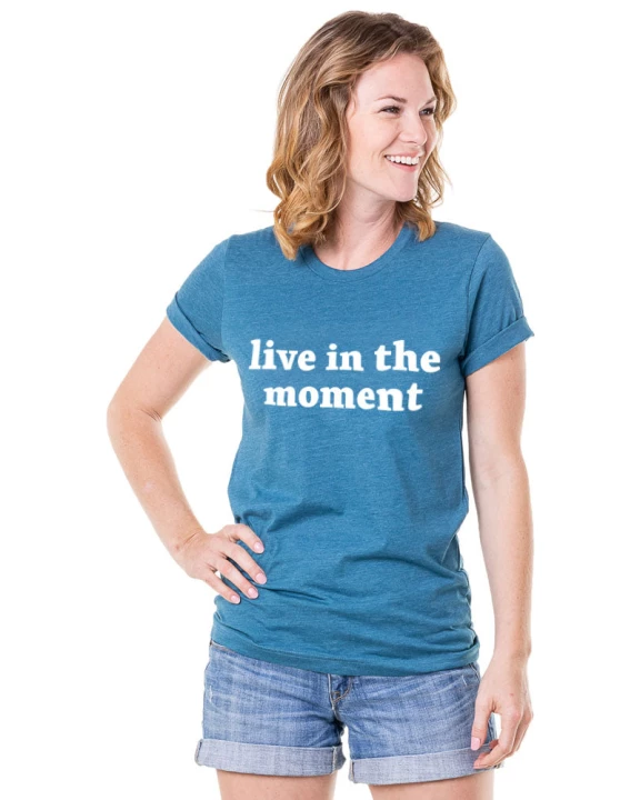 Live In The Moment Wholesale Graphic Printed Tee