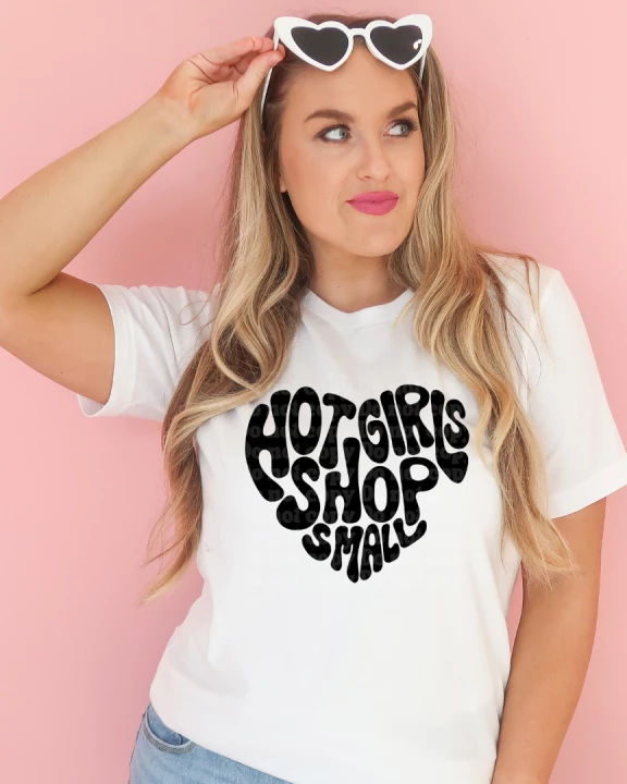 Hot girls shop small - SSW-TEE-00156