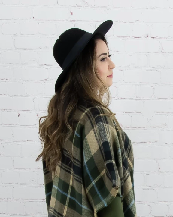 Felt Hat w/ Wide Brim