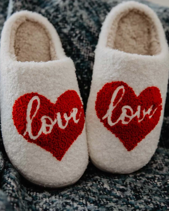 Love Heart Wholesale Slippers