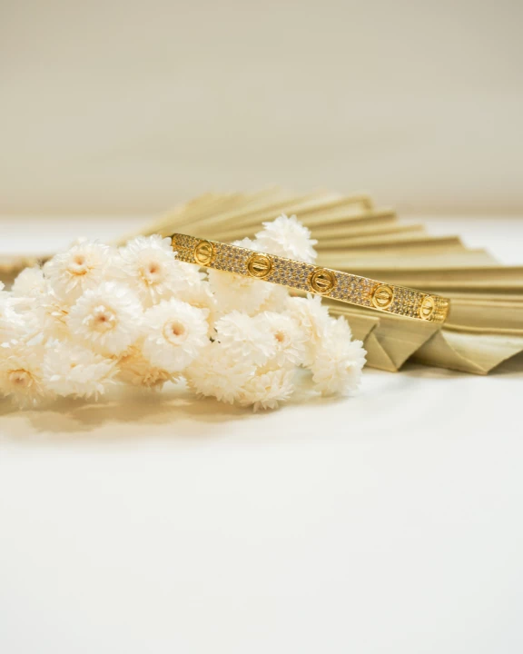 Lookalike Cuff
