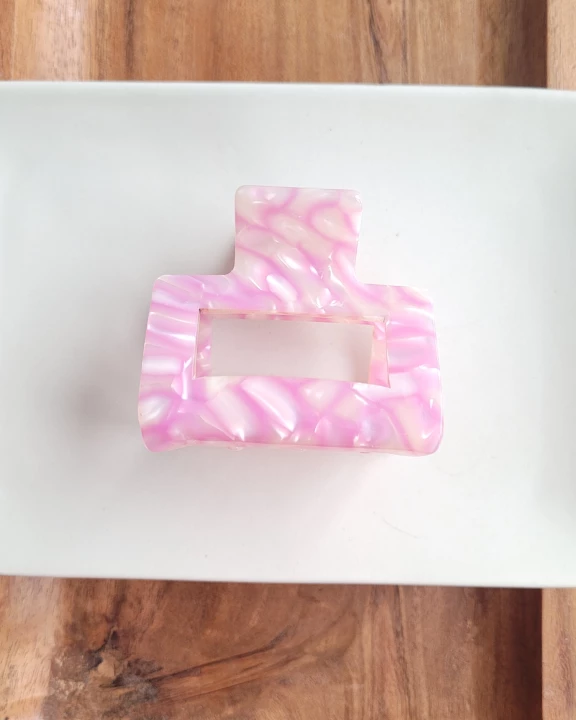 Carly Hair Claw - Bubblegum Pink