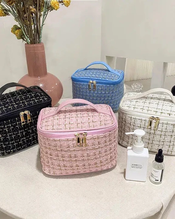 SAMPLE | Plaid Portable Cosmetic Bag