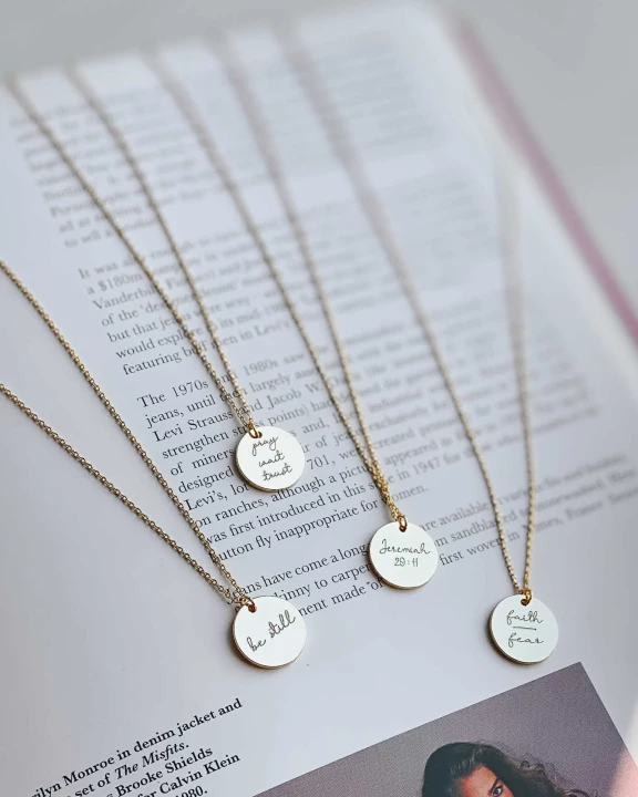 Be Lifted Disc Pendant Necklace