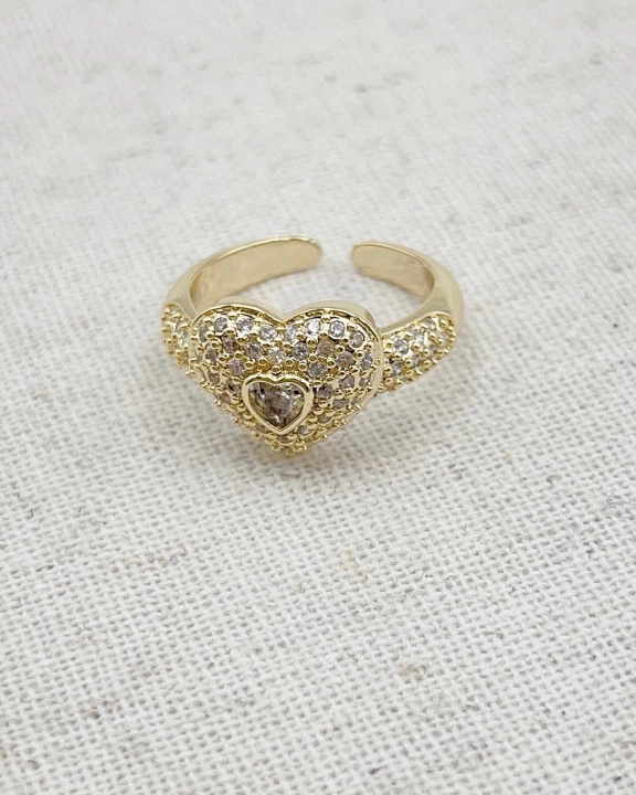 Crystal heart ring P10