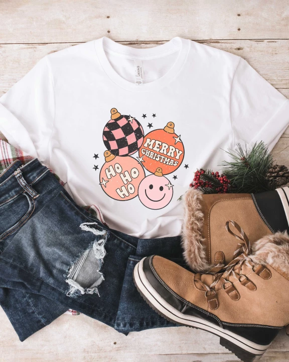 Retro Ornaments Short Sleeve Graphic Tee