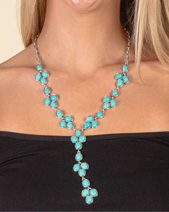 92015 - Dainty Squash Blossom Necklace
